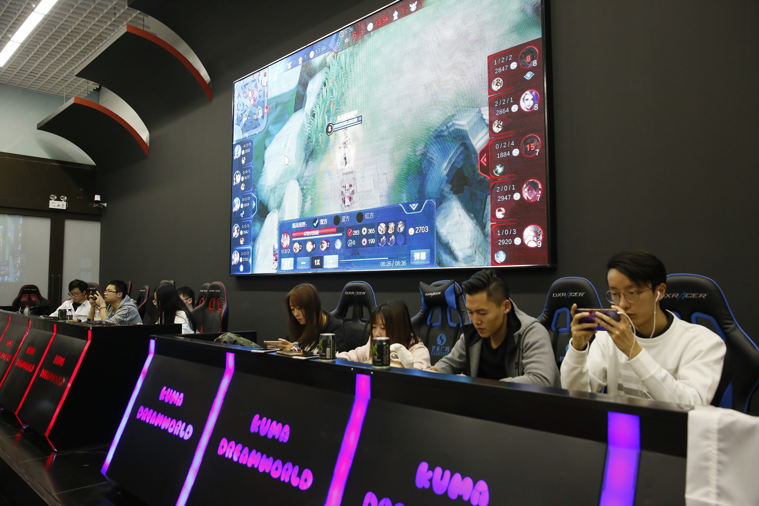 Karrigan讨论了Twistzz的回归和在 FaZe Clan 中的阵容变化；在ESL Pro League