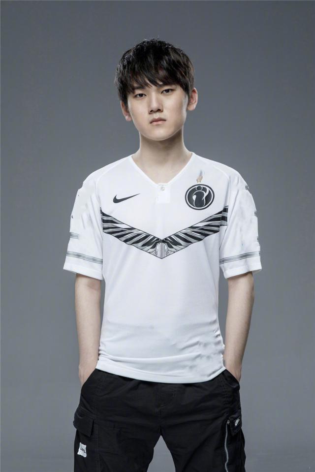 Bilibili Gaming 的训练总监谈到了 Zeus 离开战队的事情，这对 Bilibili Gaming 来说是好事：我们只关心是否能做得更好